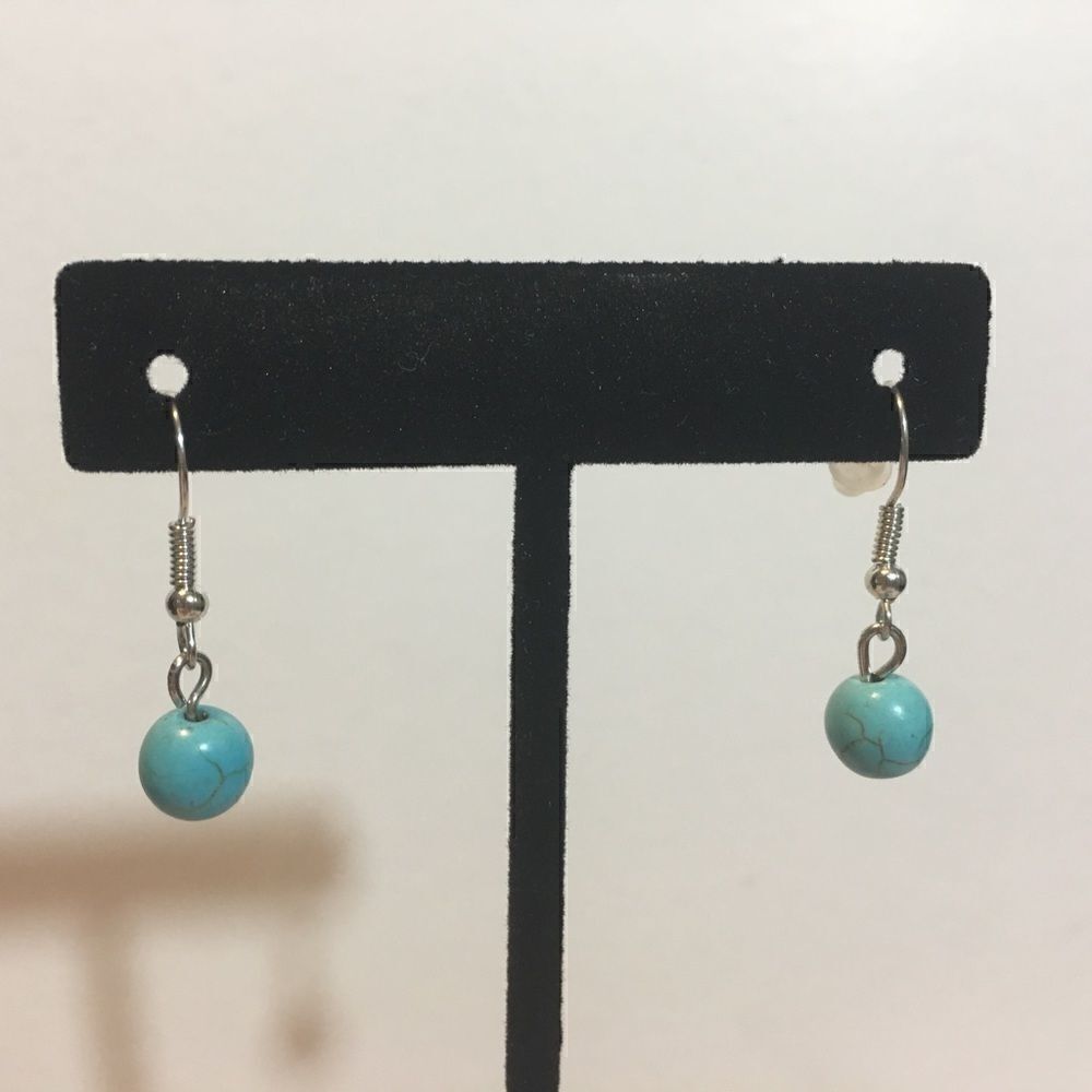 Turquoise & Silver Necklace with Earrings - Picture 3 of 8